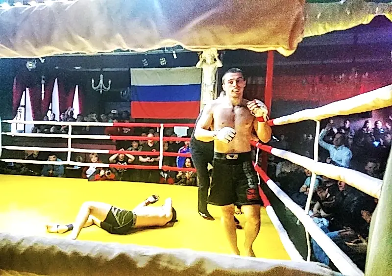 Лучший нокаут вечера. Наш боец Валентин Орлов одержал победу на турнире по ММА Лучший нокаут вечера. Наш боец Валентин Орлов одержал победу на турнире по ММА