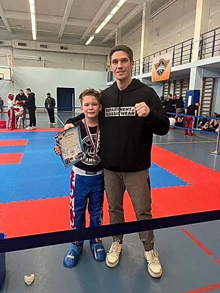 КИКБОКСИНГ - у нас три чемпиона и два призера КИКБОКСИНГ - у нас три чемпиона и два призера