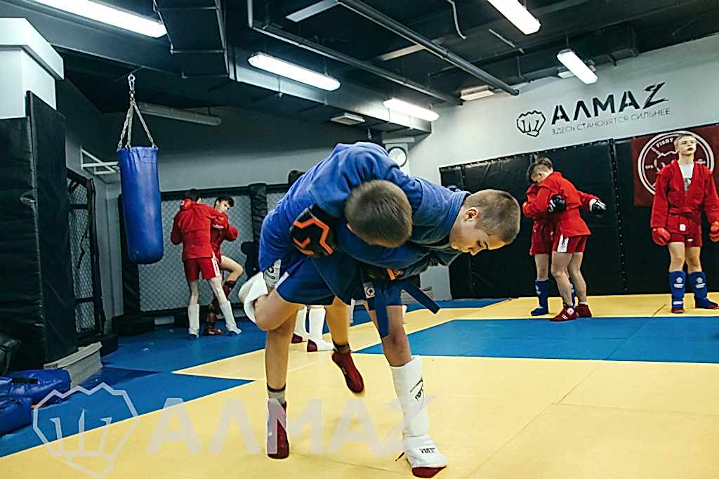 Секции спортивного и боевого самбо в Кудрово - клуб Алмаз Секции спортивного и боевого самбо в Кудрово - клуб Алмаз